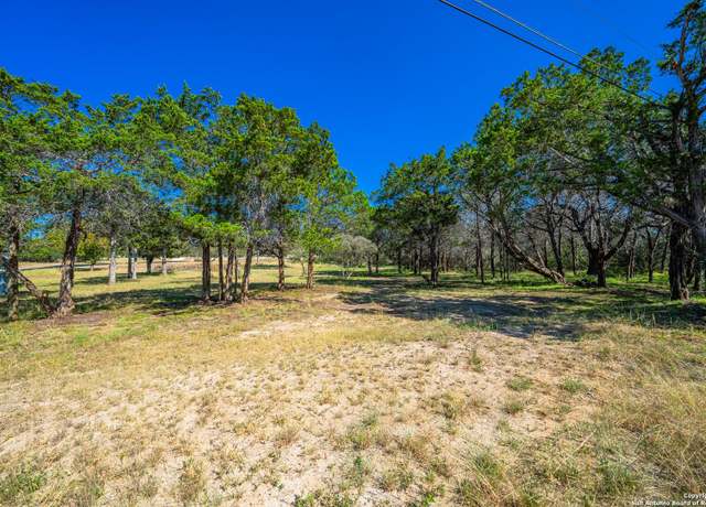 Property at 665 Town Creek Rd, Kerrville, TX 78028