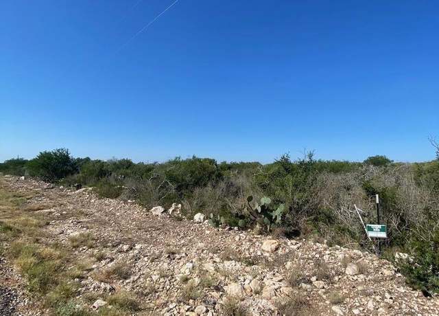 Property at 583 Legend Hills Rd, Uvalde, TX 78801