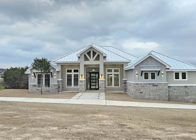Property at 1501 Tramonto, New Braunfels, TX 78132, 4 beds, 3.5 baths