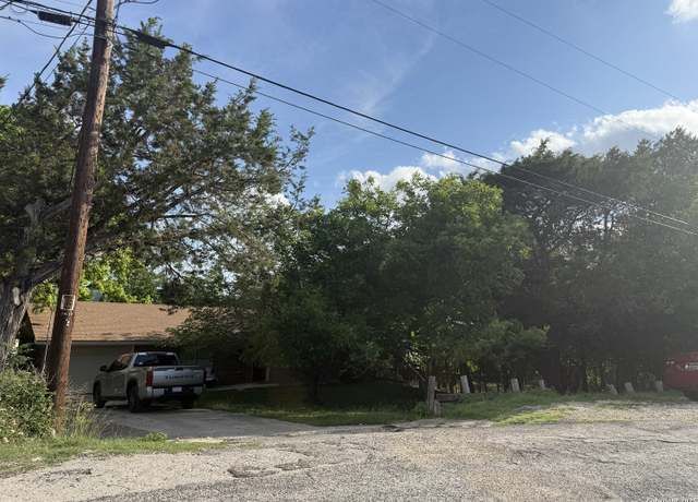 Property at 110 7th, Ingram, TX 78025, 3 beds, 2 baths