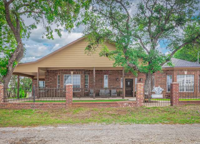 Property at 617 State Highway 123 N, Stockdale, TX 78160, 3 beds, 3 baths