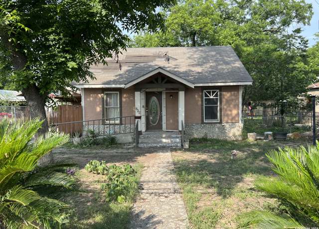 Property at 822 N High, Uvalde, TX 78801, 3 beds, 1 bath