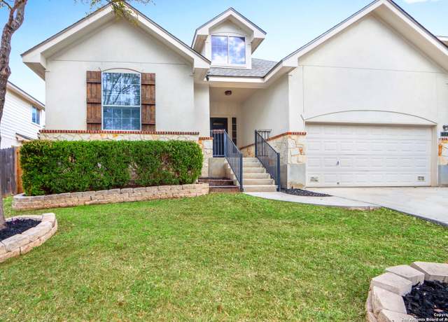 Property at 776 San Luis, New Braunfels, TX 78132-2895, 4 beds, 3 baths