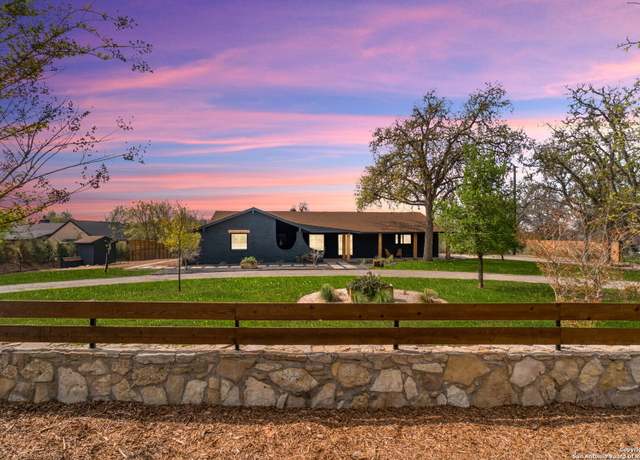 Property at 1016 Sparkman Dr, Boerne, TX 78006-5873, 3 beds, 2.5 baths