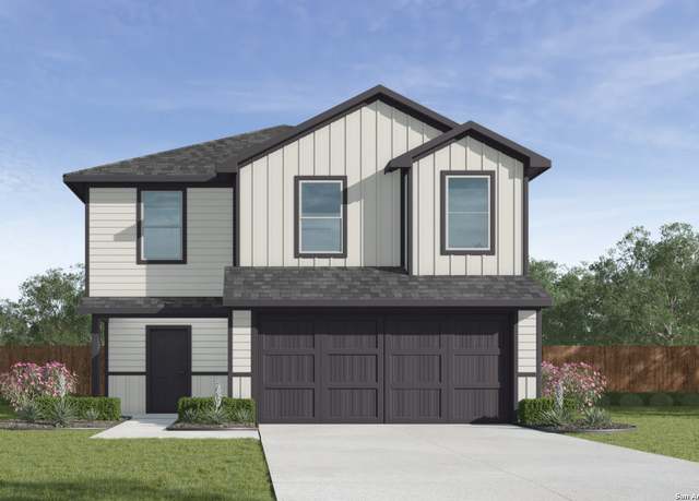 Property at 1002 Indian Way, Seguin, TX 78155, 5 beds, 2.5 baths