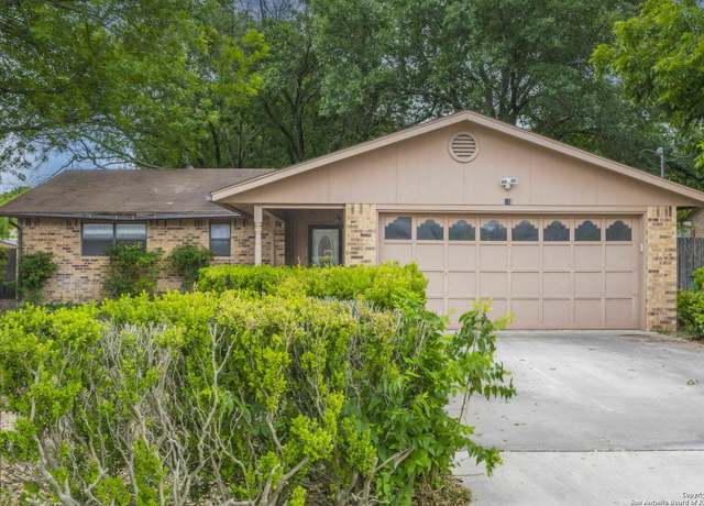 Property at 210 Cardinal, New Braunfels, TX 78130, 3 beds, 2 baths
