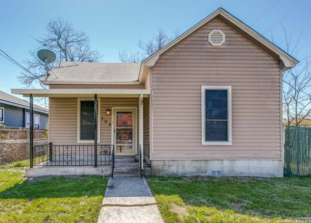 Property at 702 E Carolina St, San Antonio, TX 78210, 2 beds, 1 bath
