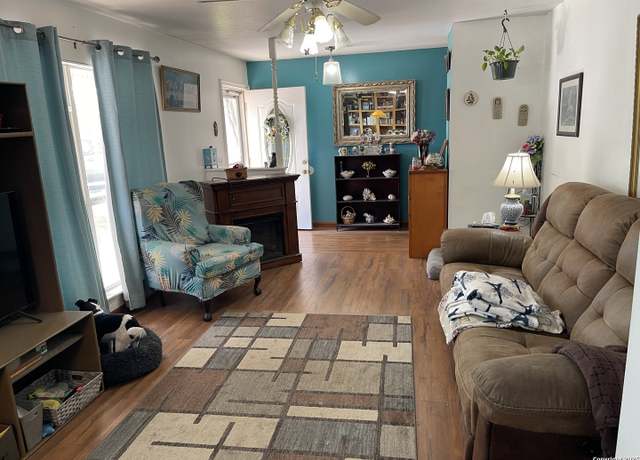 Property at 7501 Jonquill, Live Oak, TX 78233, 3 beds, 2 baths