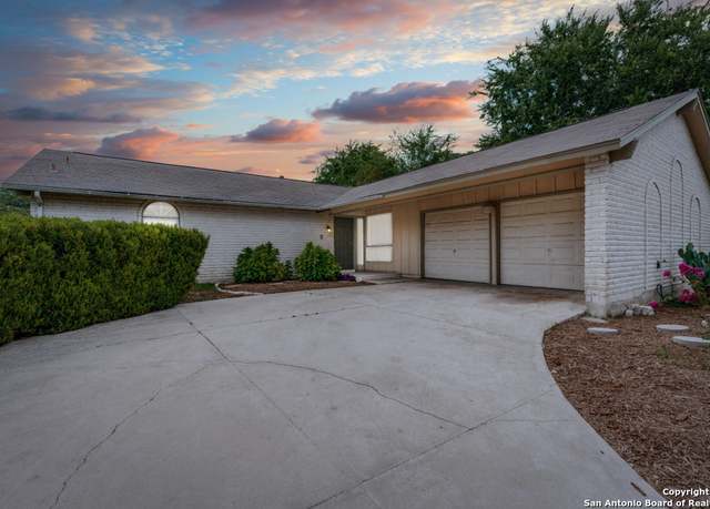 Property at 11218 El Sendero, San Antonio, TX 78233, 3 beds, 2 baths
