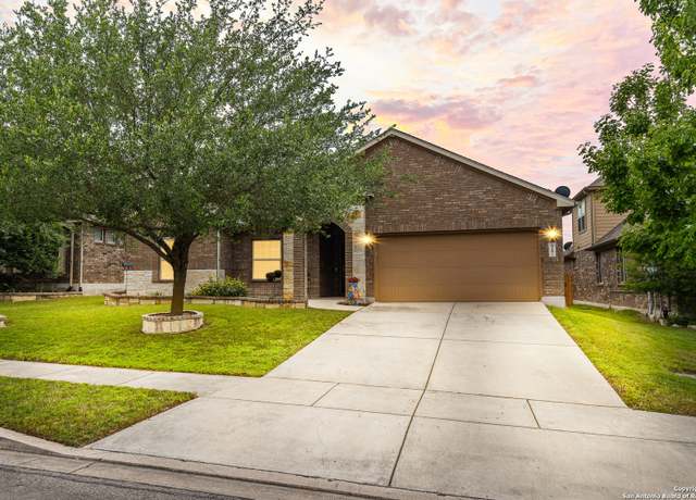 Property at 917 Miraflores, Cibolo, TX 78108, 3 beds, 3.5 baths