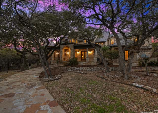 Property at 73 La Escalera, San Antonio, TX 78261, 5 beds, 6 baths