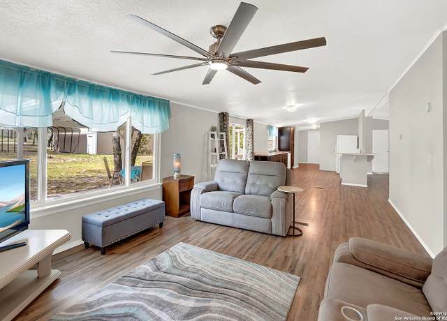 Property at 1019 Eagle Creek Dr, Floresville, TX 78114, 3 beds, 2 baths