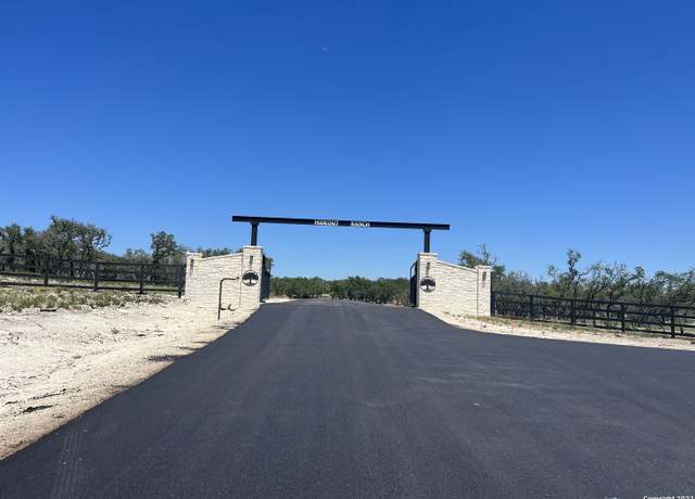Property at 124 Brooklyn Dr NW, Mountain Home, TX 78058