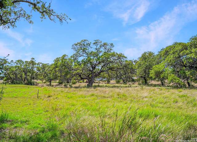 Property at 967 Maximino Ridge Rd, Bulverde, TX 78163-2544