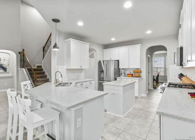 Property at 29127 Bettina, Boerne, TX 78006, 4 beds, 3.5 baths