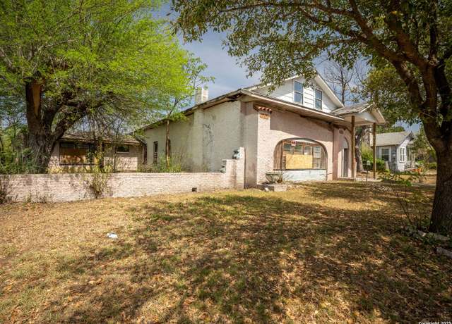 Property at 1907 W Woodlawn Ave, San Antonio, TX 78201