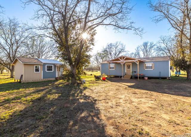 Property at 1175 FM 1784, Pleasanton, TX 78064, 2 beds, 2 baths