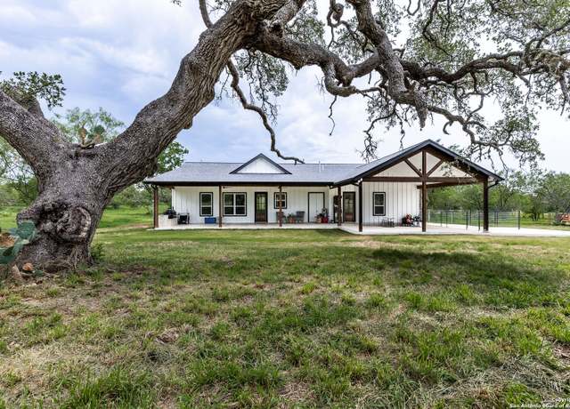 Property at 1130 Church, Seguin, TX 78155, 4 beds, 3 baths