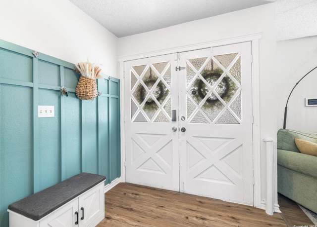 Property at 7906 Winsford, San Antonio, TX 78239, 3 beds, 2.5 baths