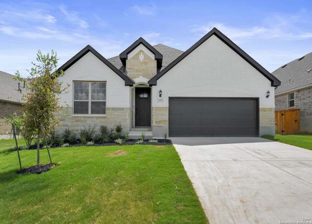Property at 2171 Oak Run Pkwy, New Braunfels, TX 78132, 4 beds, 3 baths