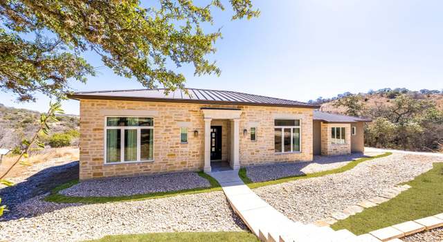 Photo of 165 Antler Falls Run, Comfort, TX 78013