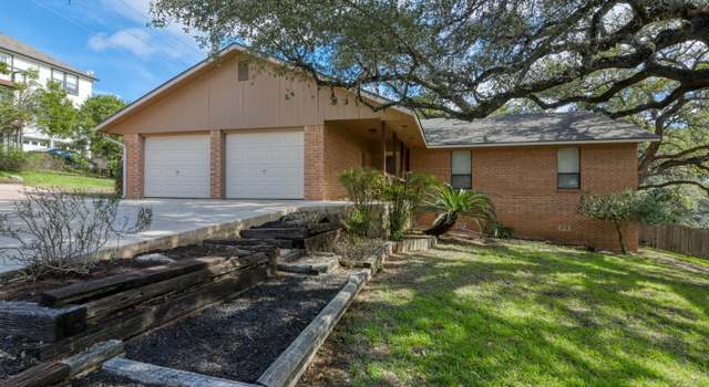 Photo of 103 Mission Dr, New Braunfels, TX 78130-6139