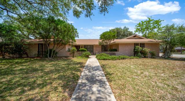 Photo of 402 Waycrest, Windcrest, TX 78239