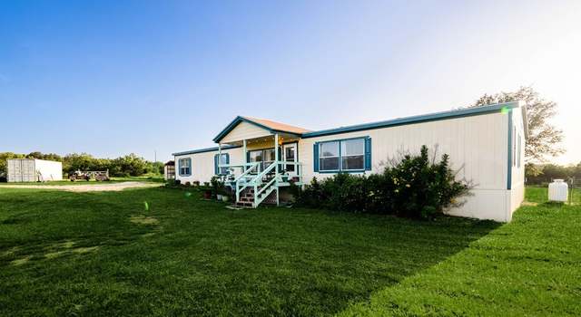 Photo of 14 Regu Rd, Fredericksburg, TX 78624