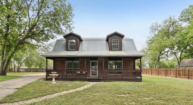 Photo of 410 Woodlake Dr, Mcqueeney, TX 78123