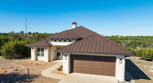 Photo of 61 Hannah Ln, Boerne, TX 78006-8826