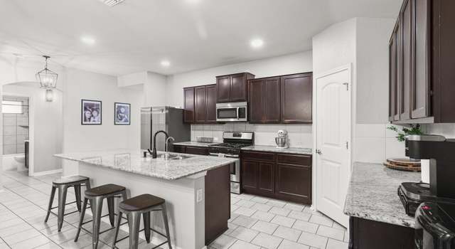 Photo of 739 Pelican Pt, San Antonio, TX 78221-4449