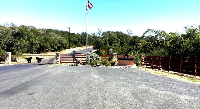 Photo of 101 Stallion Estates Dr, Spring Branch, TX 78070