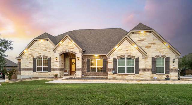 Photo of 219 Roundtop Hl, Castroville, TX 78009