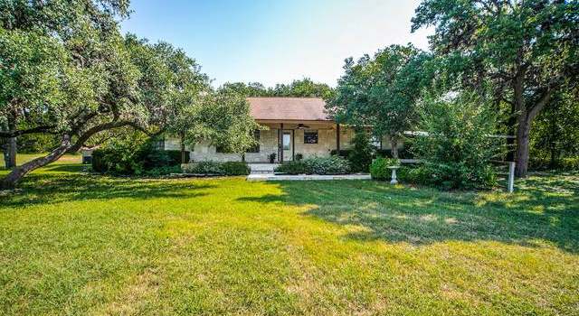 Photo of 124 Pleasant Valley Dr, Boerne, TX 78006