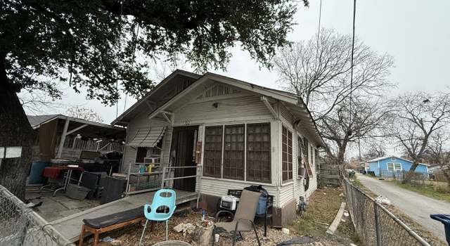 Photo of 102 S Rosillo, San Antonio, TX 78207-3757