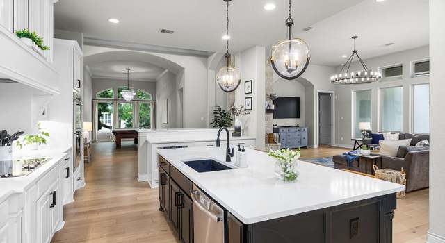 Photo of 1064 Spanish Trl, New Braunfels, TX 78132-4334