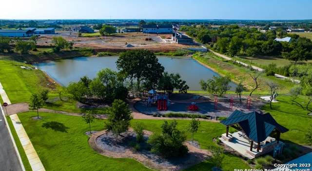 Photo of 100 Laurel Hts, La Vernia, TX 78121