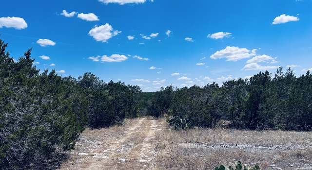 Photo of 1474 Private Road 233, Hondo, TX 78861-7020