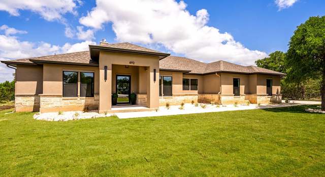 Photo of 492 Vaquero Dr, Pipe Creek, TX 78063