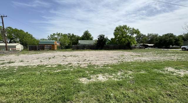 Photo of 500 Colorado St, George West, TX 78022