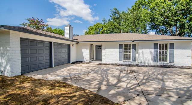 Photo of 13122 Larkyorke St, San Antonio, TX 78233