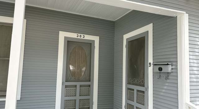 Photo of 303 N 4th St, Kenedy, TX 78119-2319