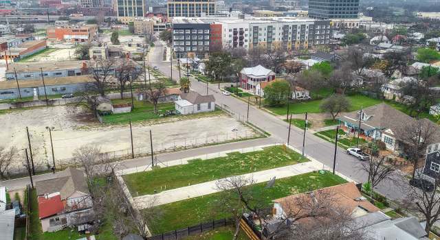 Photo of 226 E Carson St, San Antonio, TX 78208-1127