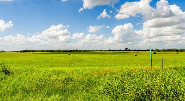 Photo of 5784 County Road 136, Floresville, TX 78114