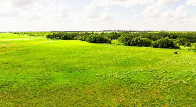 Photo of 5784 County Road 136, Floresville, TX 78114