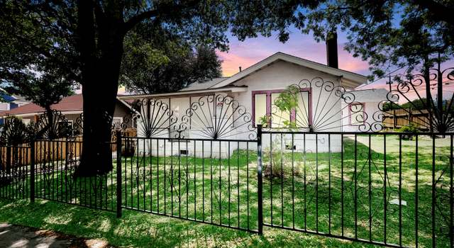 Photo of 1036 W Russell Pl, San Antonio, TX 78212