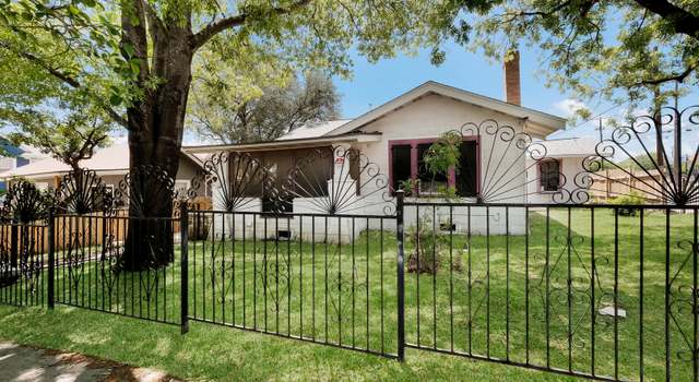 Photo of 1036 W Russell Pl, San Antonio, TX 78212