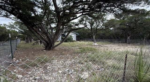 Photo of 28 28th, Lakehills, TX 78063