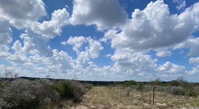 Photo of 105 Legend Hills Rd, Uvalde, TX 78801