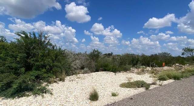 Photo of 25 Friendship Hills Cir, Uvalde, TX 78801